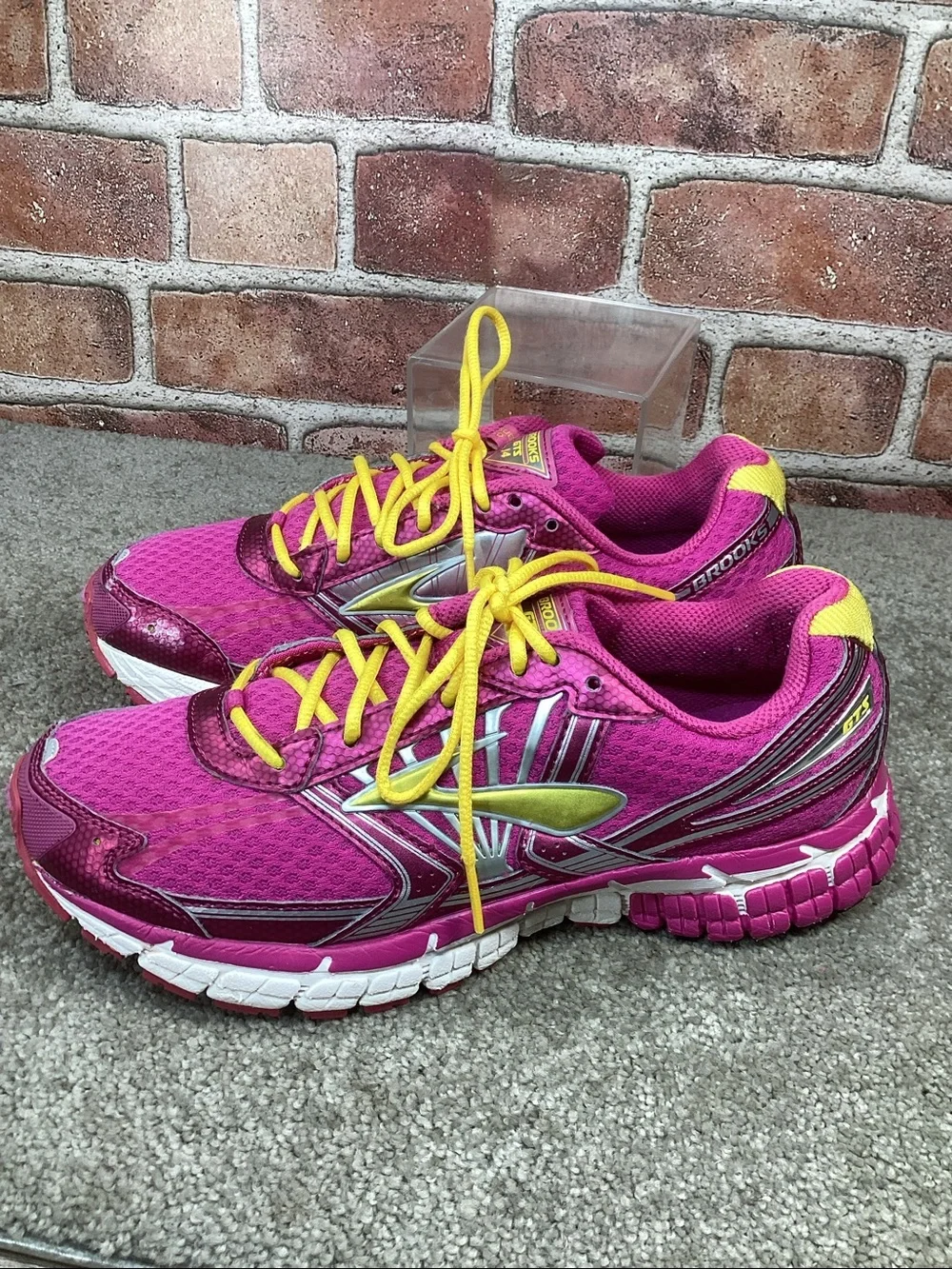 Brooks Adrenaline GTS 14 women’s running shoes sneakers size 7.5